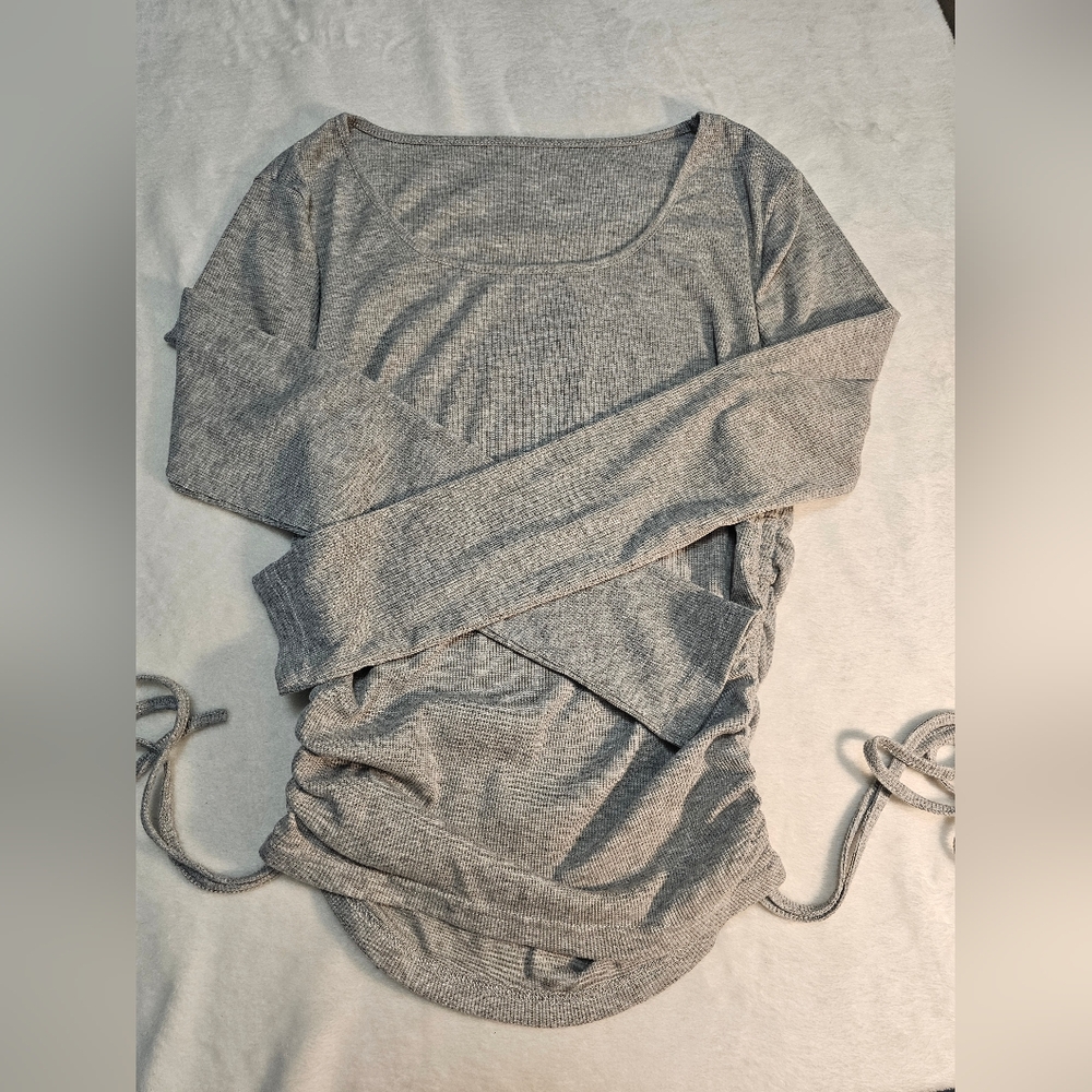 Drawstring side woman's gray long sleeve XL